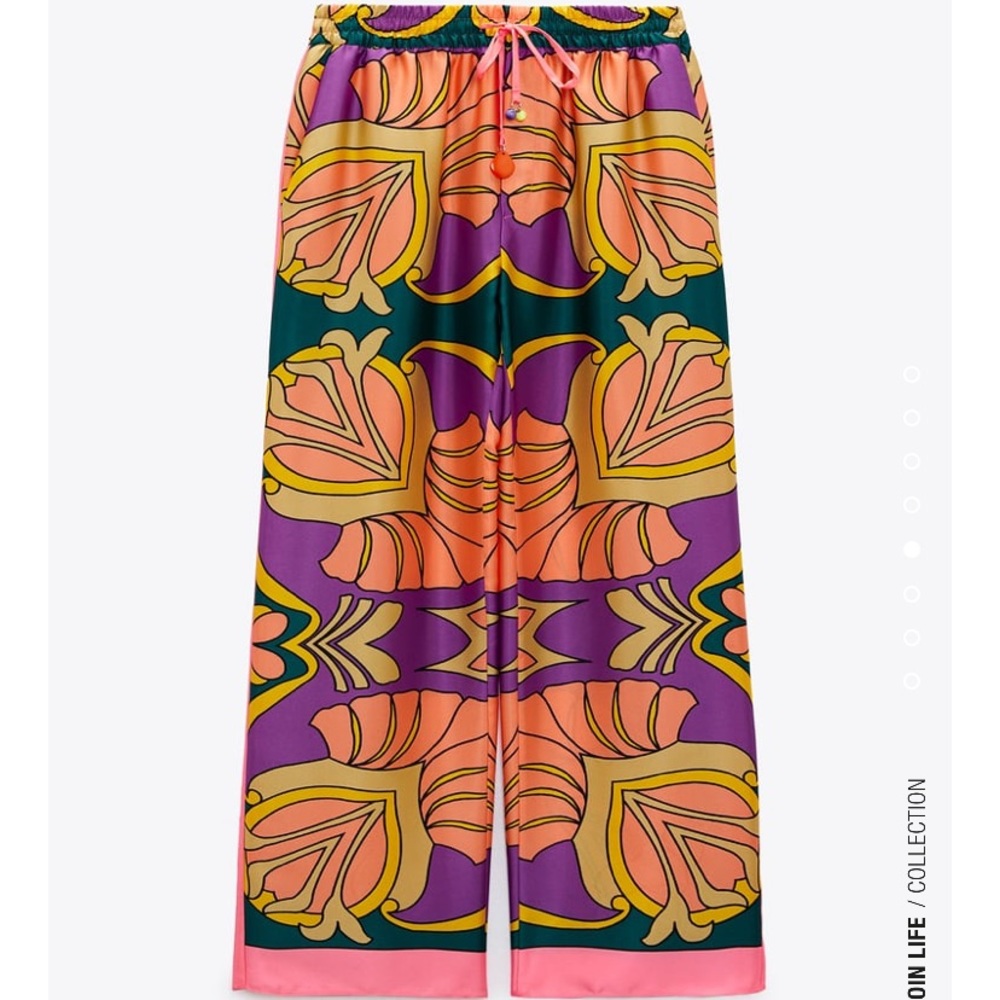Printer pajama style pants